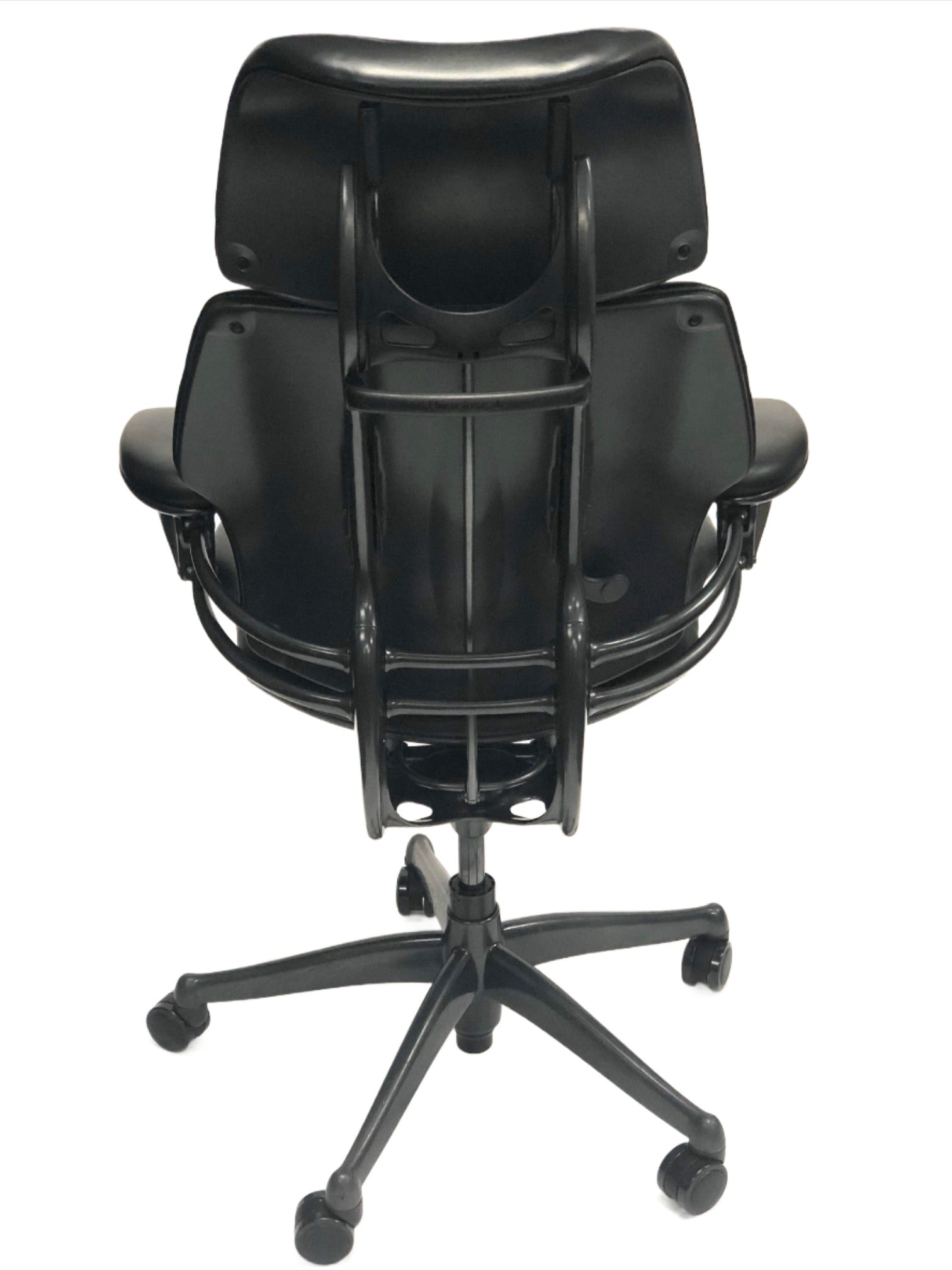 Pre-Owned Freedom Task Chair Black Leather With Headrest