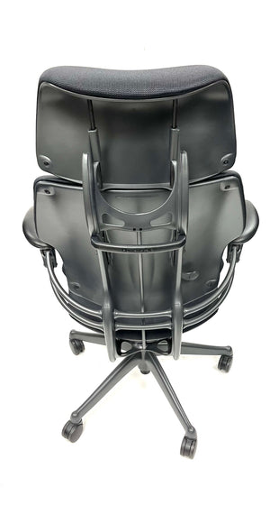 Pre-Owned Freedom Task Chair Fabric With Headrest