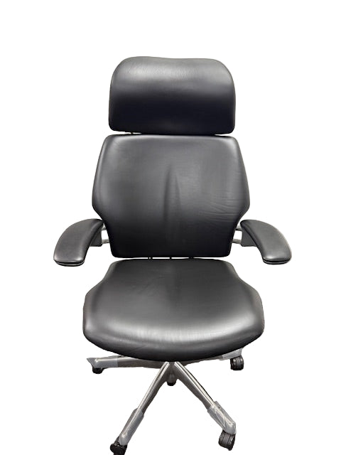 Pre-Owned Freedom Task Chair Black Leather With Headrest